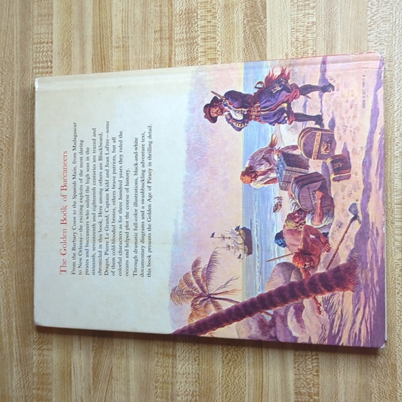 The Golden Book of Buccaneers by John Gilbert - Picture 2 of 12